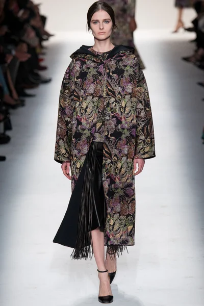 Look 30